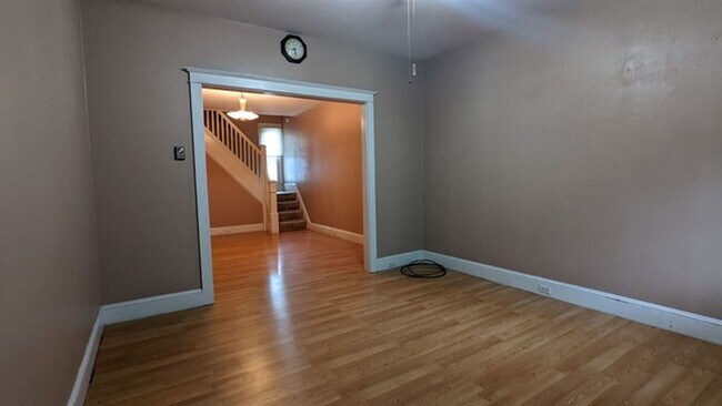 Foto del edificio - 3 br, 1 bath House - 1321 WALNUT STREET