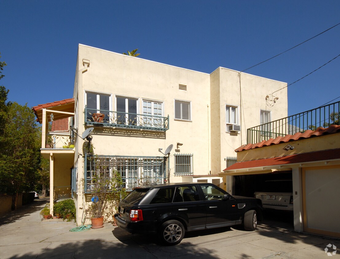 Building Photo - 216 S Mansfield Ave