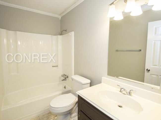 Building Photo - 431 Parlock Rd