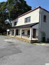 Building Photo - 3837 Bath Pike