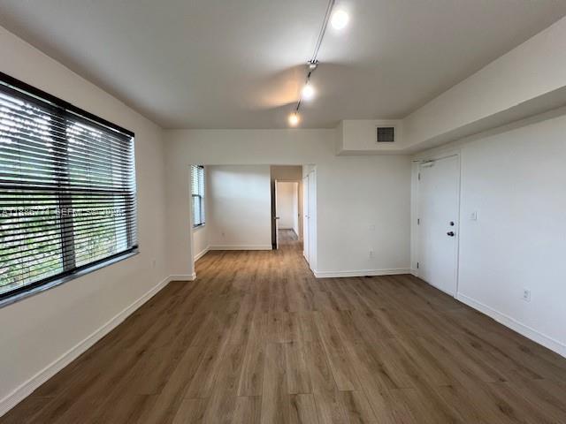 Building Photo - 1000 SW 12th Ct