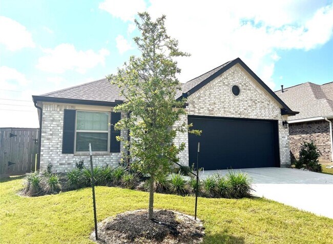 Foto del edificio - 3011 Azalea Pt