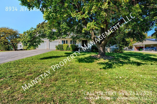 Building Photo - Beautiful 4 Bedroom + 2 Bonus Room Single ...