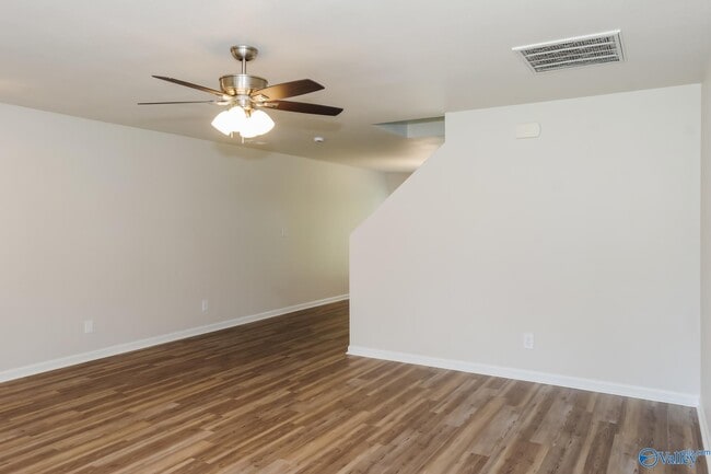 Foto del edificio - 204 Farmington Dr