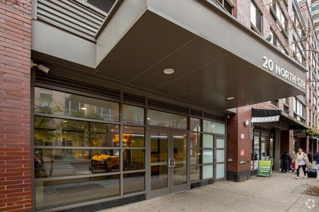 Building Photo - 20 N 5th St
