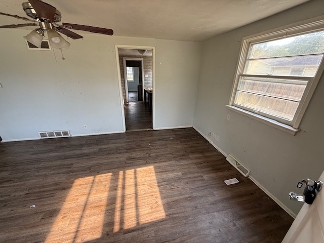 Building Photo - 1302 Eastbrook Dr