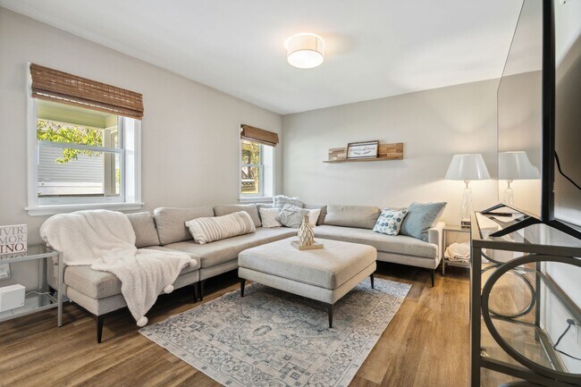 Photo - Fully Furnished 3BR Apartment in Carrboro!