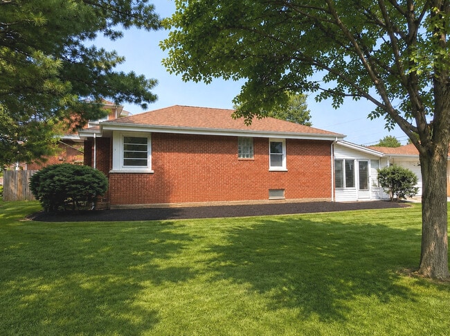 Building Photo - 8050 Prospect St