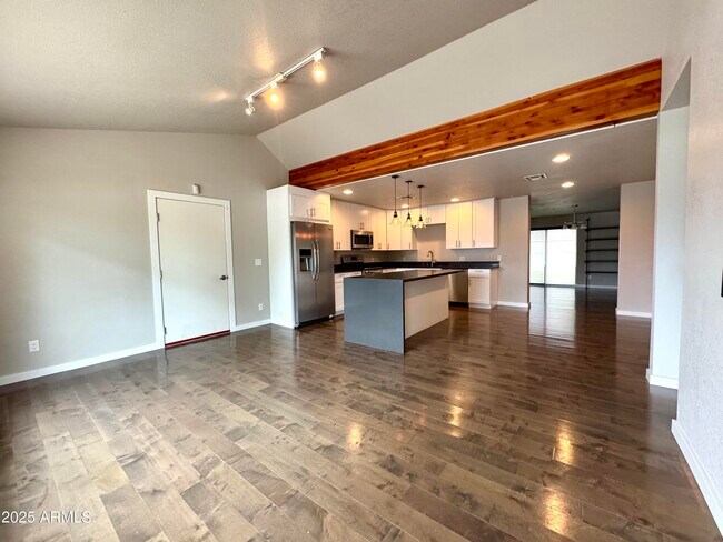 Foto del edificio - 4248 E Montecito Ave
