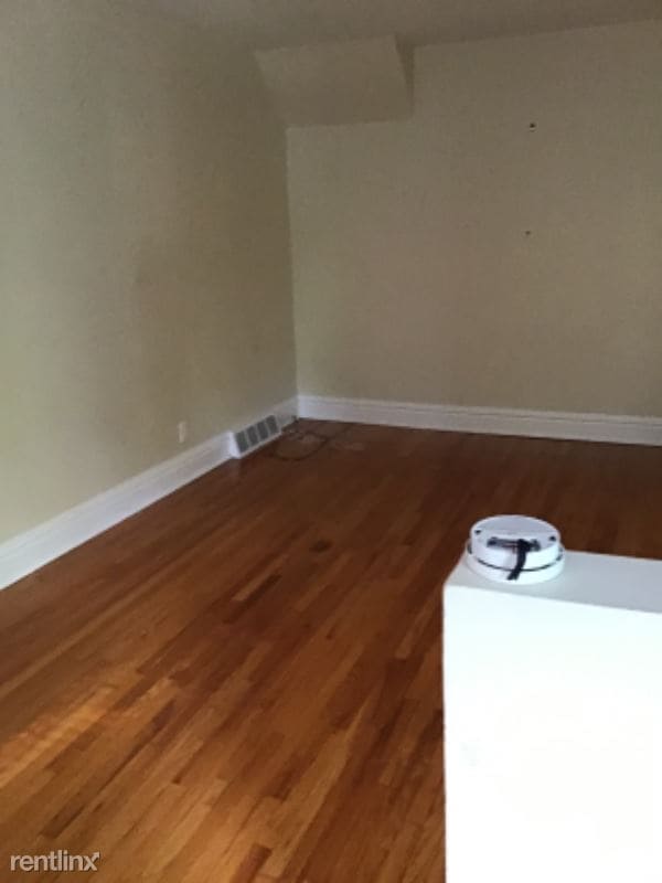 Building Photo - 2 br, 1 bath Apartment - 7344 Amherst Pl