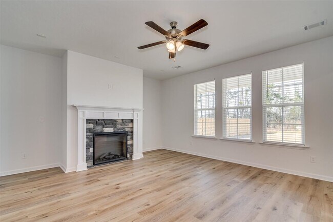 Foto del edificio - 124 Dublin Lp