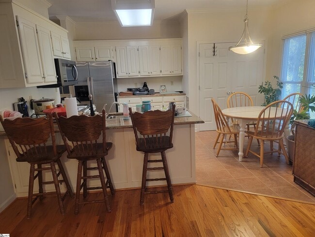 Building Photo - 414 Woodgrove Trce