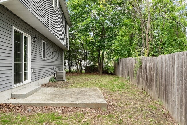 Building Photo - 16 Cadorna Rd