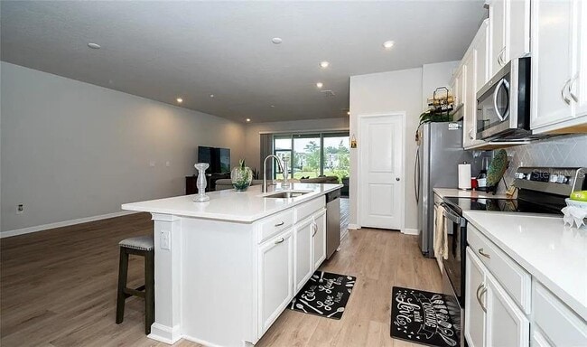 Foto del edificio - 26082 Woven Wicker Bnd