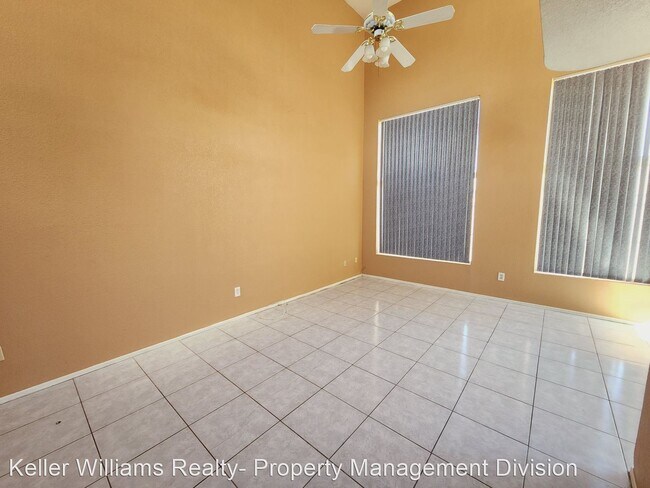 Building Photo - 3 br, 2.5 bath House - 473 S SUNRISE DR