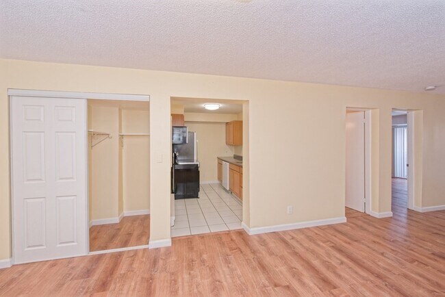 Building Photo - 18 Wrentham Rd
