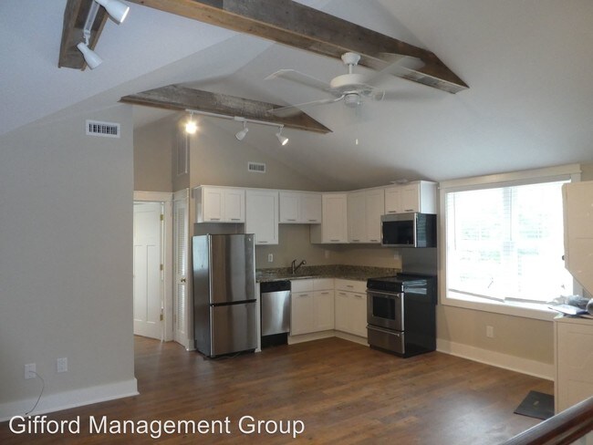 Foto del edificio - 3302 Holly Rd