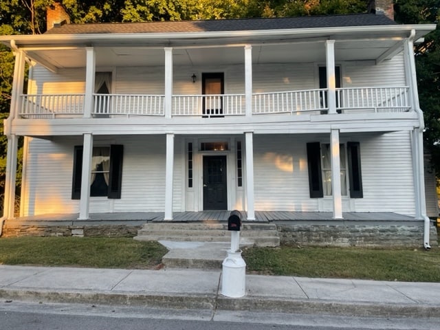 Primary Photo - 136 S Main St