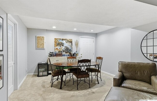 Building Photo - 15315 Westchester Dr