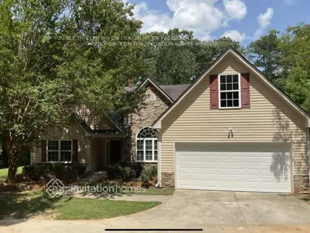 Building Photo - 1425 River Falls View