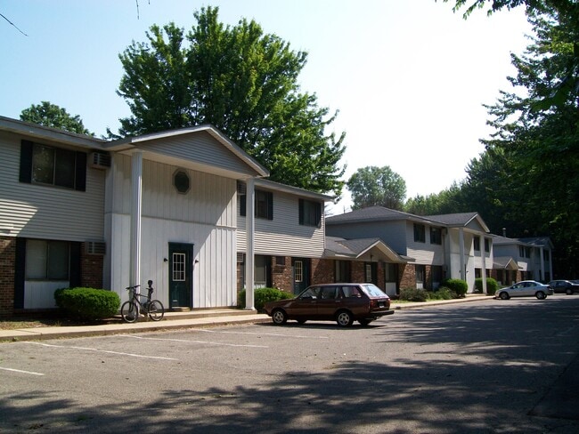 Building Photo - 529 136th Ave