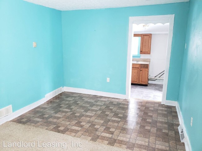 Building Photo - 2 br, 1 bath House - 821 Howard Drive