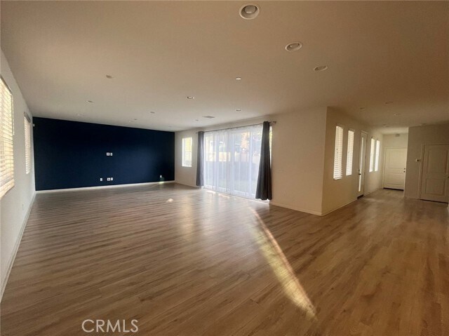Building Photo - 433 Bagnall St