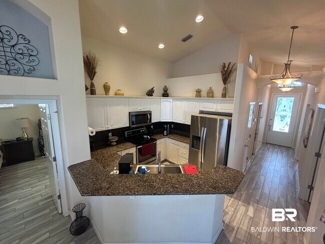 Building Photo - 25343 Windward Lakes Ave