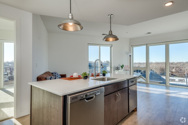 Apartments for Rent with High Ceilings in South Milwaukee, Milwaukee ... - High Ceiling Penthouse Rentals In Milwaukee
