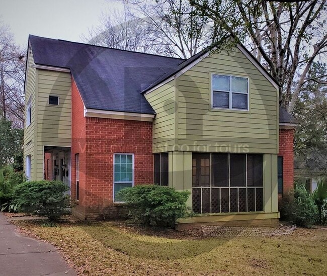 810 Madison St Unit D, Jackson, MS 39202 Condo for Rent in Jackson