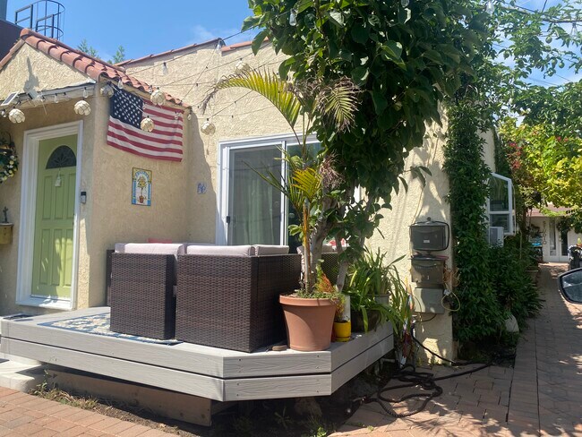 Foto del edificio - 11323 Mississippi Ave