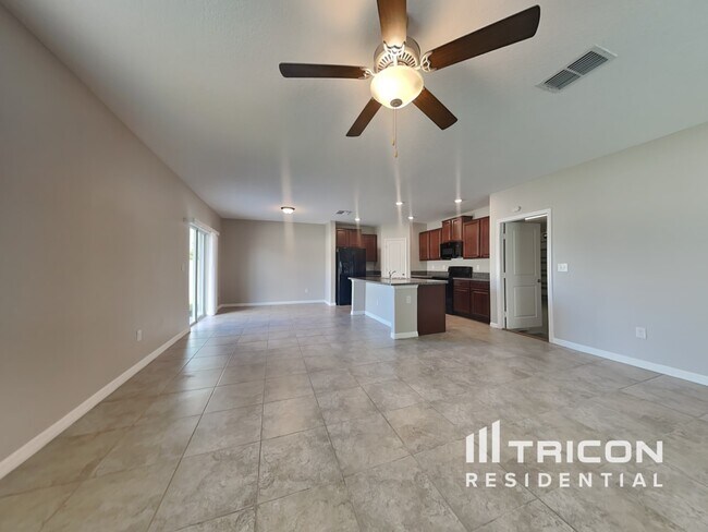 Foto del edificio - 17050 Yellow Pine Street Wimauma FL
