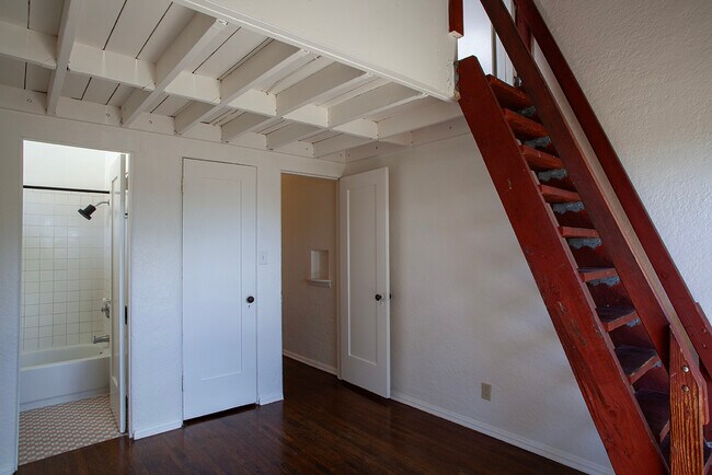 Foto del edificio - 1548 Cerro Gordo St