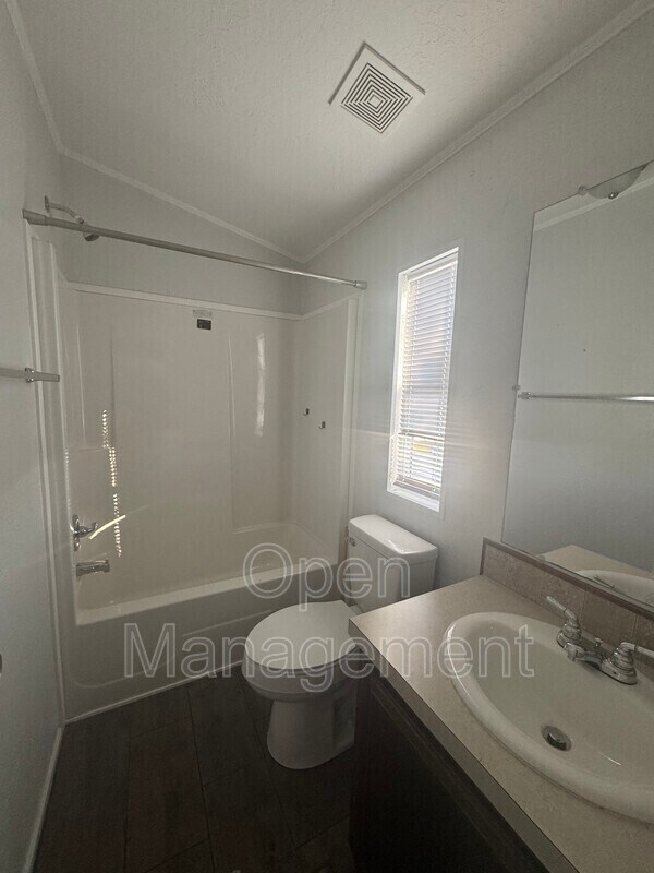 Foto del edificio - 8701 NE 107th Pl