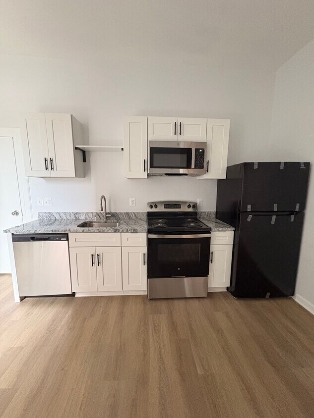 Foto principal - 2633 N Charles St
