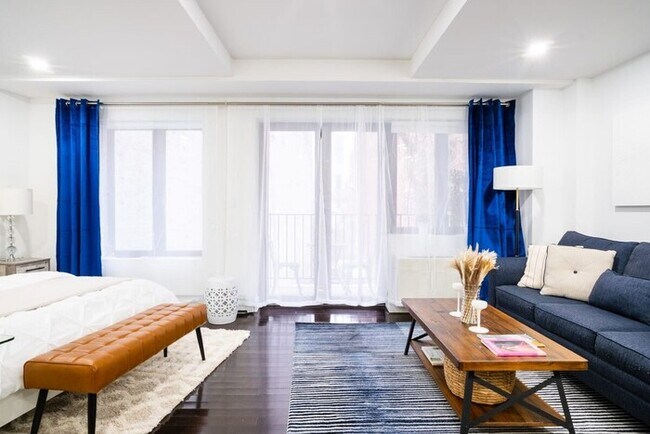 Building Photo - 809-3B Studio With a Balcony by Columbus C...