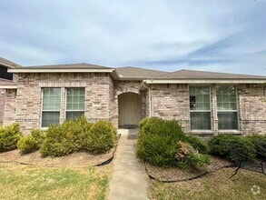 Building Photo - 1616 Logan Dr