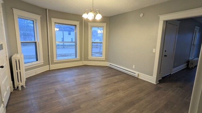 Building Photo - 109 Irwin Ave