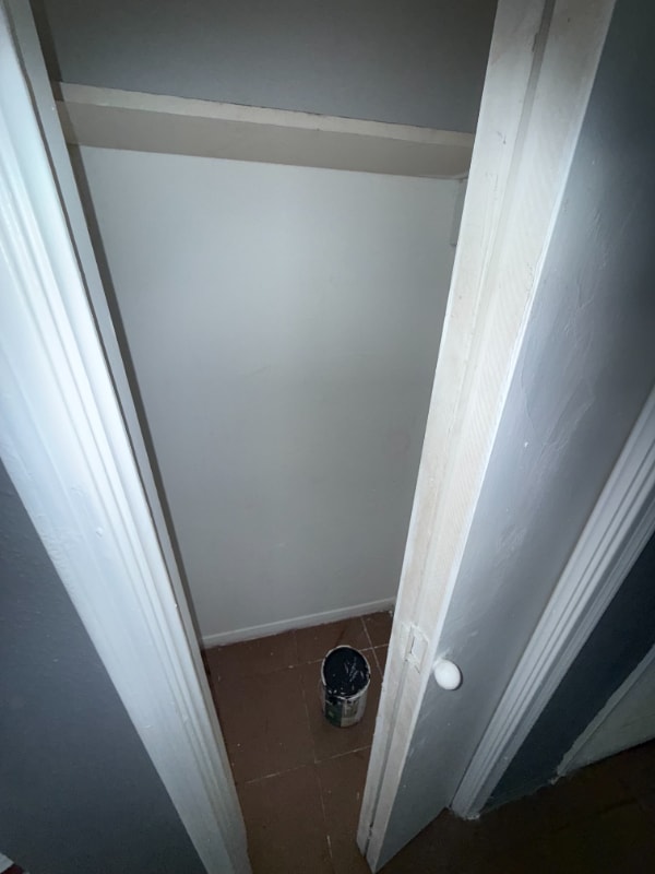Foto del edificio - 7700 Creekbend Dr