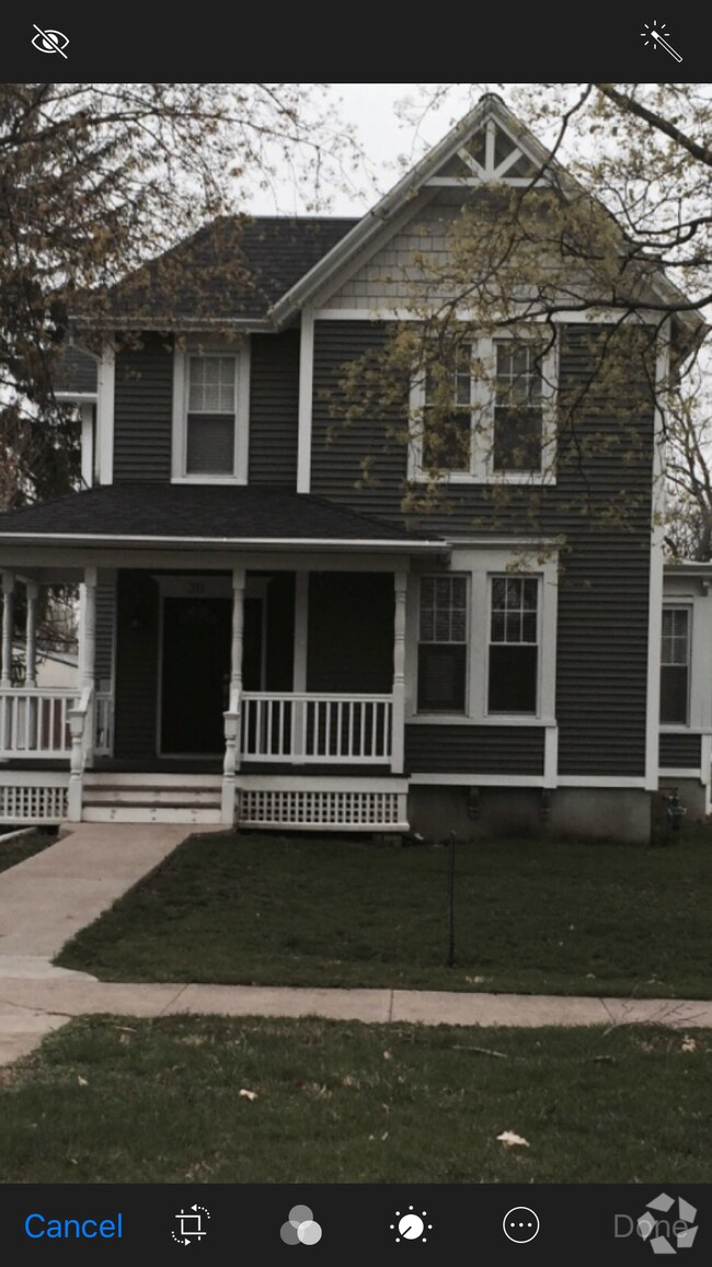 Apartments For Rent in La Moille, IL with Hardwood Floors 1 Rentals