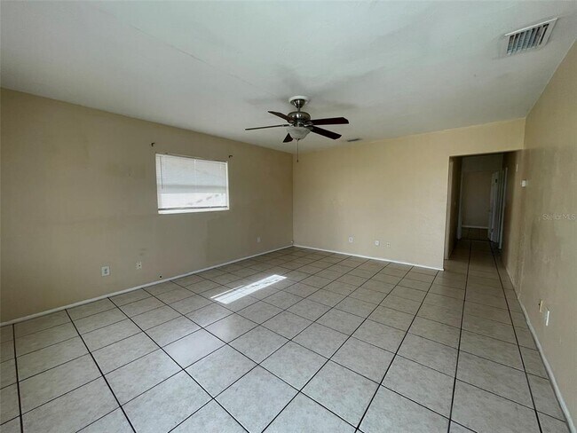 Foto del edificio - 3305 13th Ave W