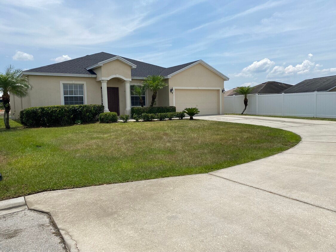 4711 Mandolin Loop, Winter Haven, FL 33884 House for Rent in Winter