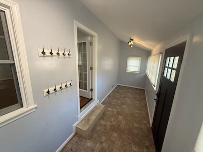 Foto del edificio - Hard to find Cozy 2BR Rambler!