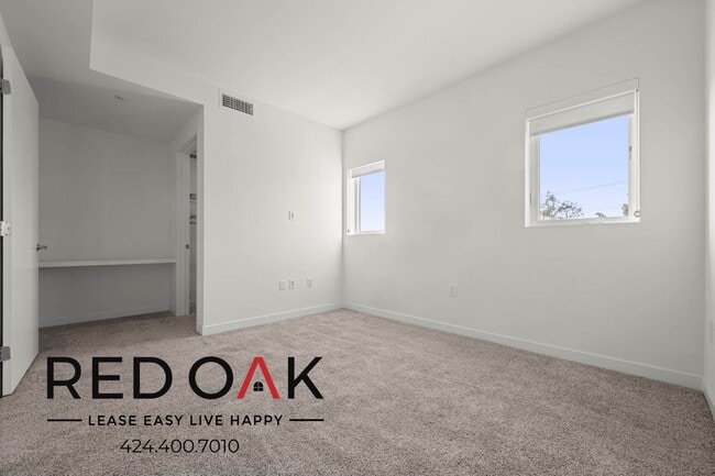 Foto del edificio - 11405 Chandler Blvd