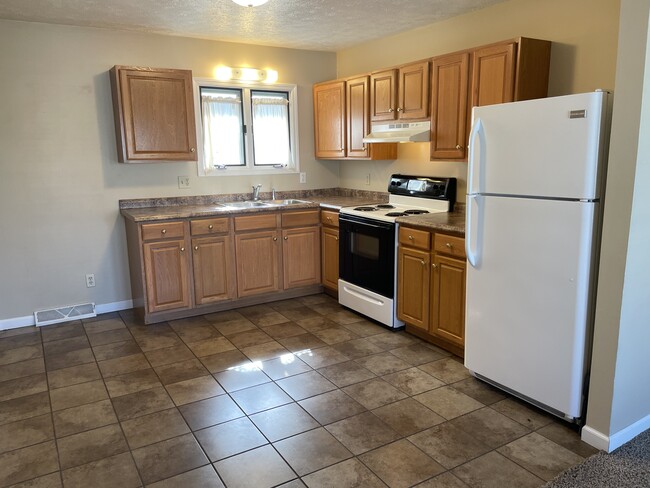 Building Photo - 211 N Calhoun St