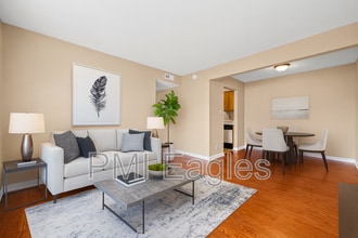 Building Photo - 263 White Oak Rd