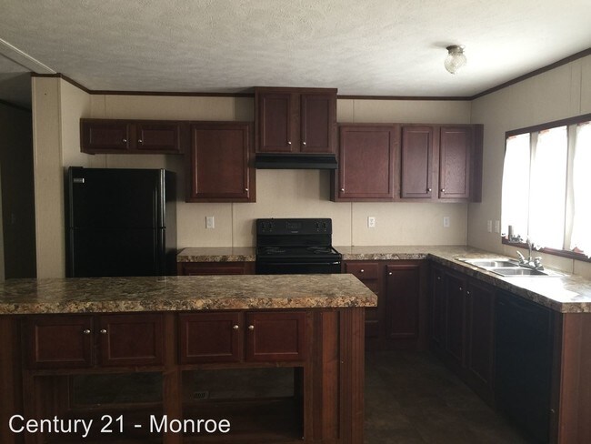 Building Photo - 123 Hilbert Dr