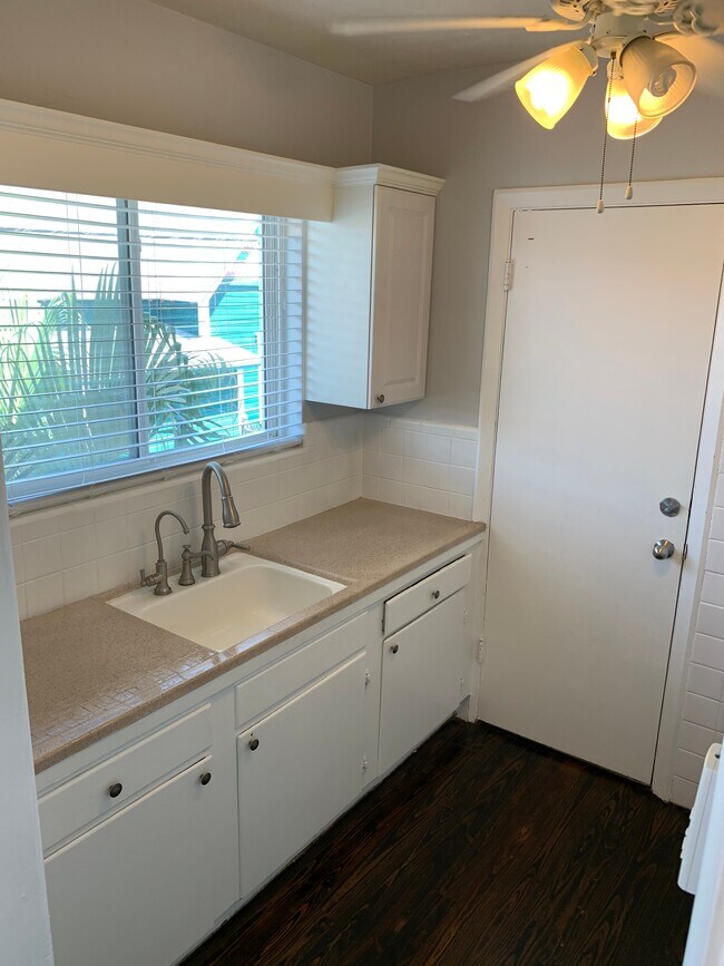 Foto del edificio - 1 Bed/1 Bath - Unit 605