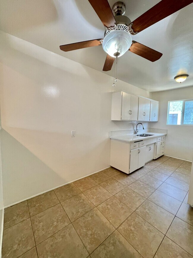 Building Photo - 966 Elden Ave