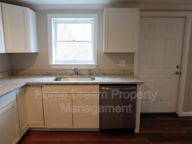 Building Photo - 188 Monticello Dr